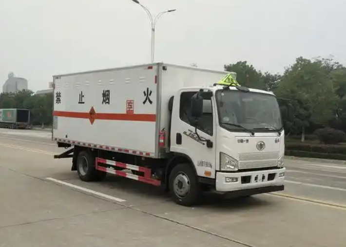 丽江爆破器材运输车可以上高速吗？